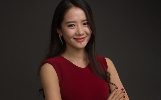 博士情侣隐瞒领导下班摆摊，副业月入3万引热议