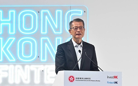 比特币崩跌冲击半数矿机关机价，BTC现货ETF投资者亏损13亿美元 
