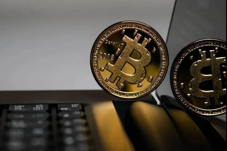 区块链游戏是什么？2025年最热门的区块链游戏有哪些？